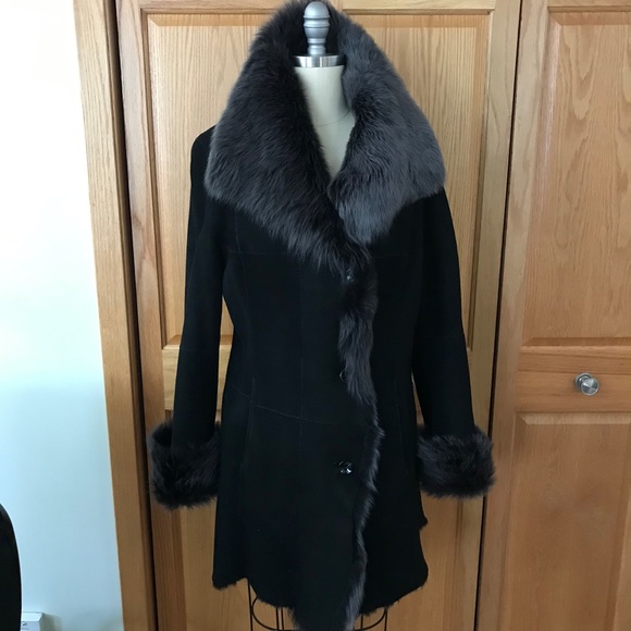 Toscana Shearling Coat in Black Brisa from Nordstrom’s - Picture 3 of 16